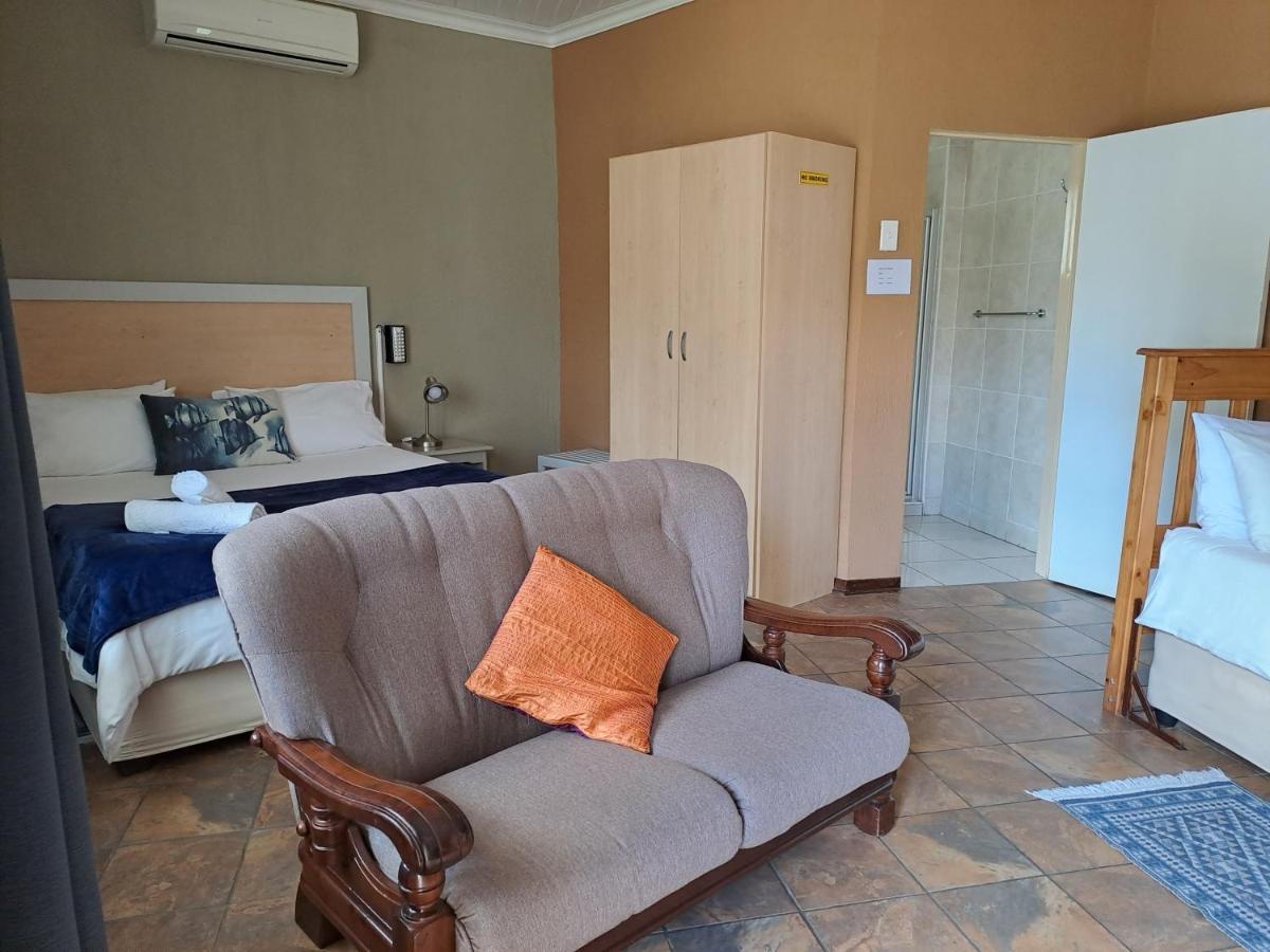 Amigos Bed & Breakfast - No Loadshedding Mbombela Buitenkant foto