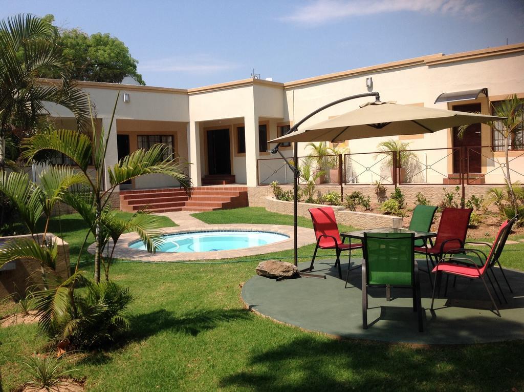 Amigos Bed & Breakfast - No Loadshedding Mbombela Buitenkant foto