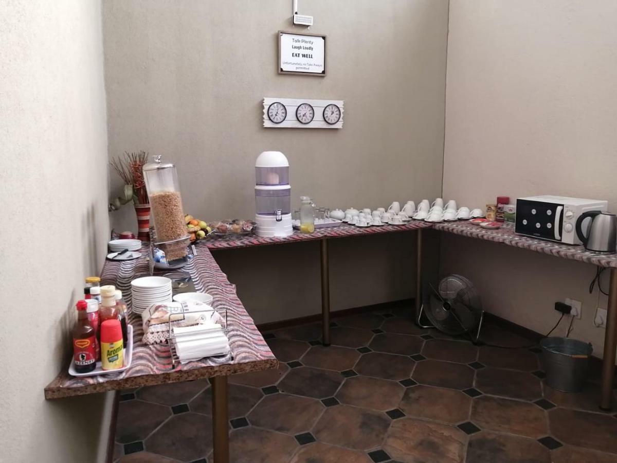 Amigos Bed & Breakfast - No Loadshedding Mbombela Buitenkant foto